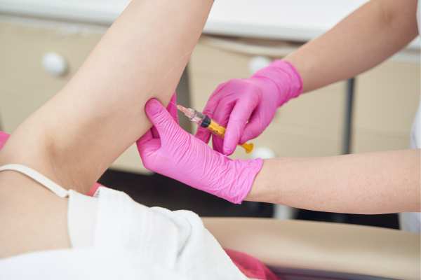 Target fat on the arms with fat dissolving injections Broxburn